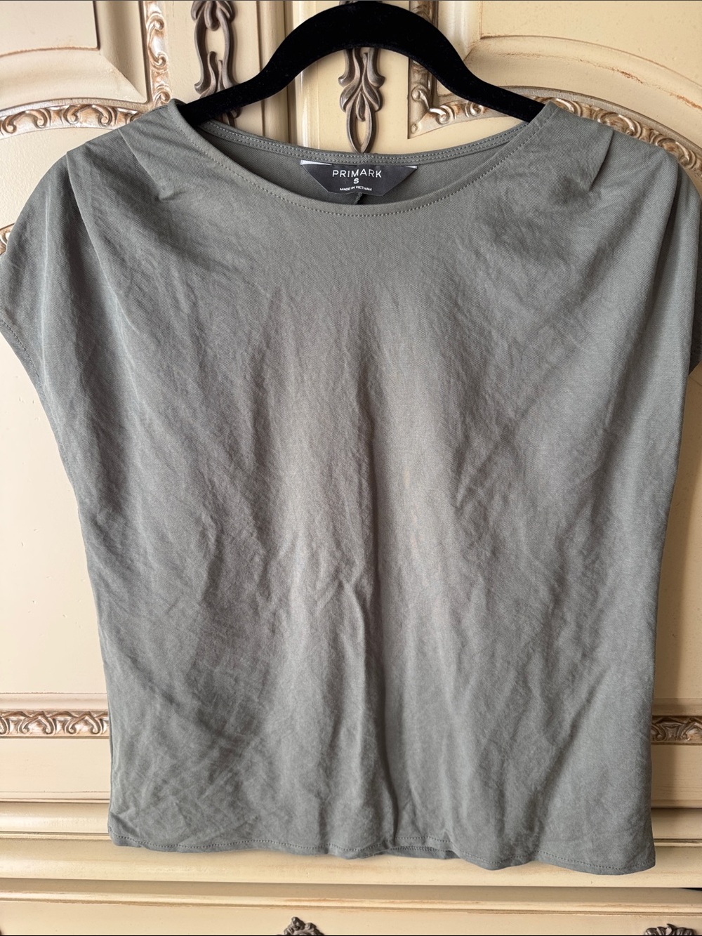 Primark Women's Short Sleeve Crew Neck Tee in Sage Green